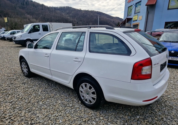 Skoda Octavia cena 28000 przebieg: 208000, rok produkcji 2011 z Błaszki małe 46